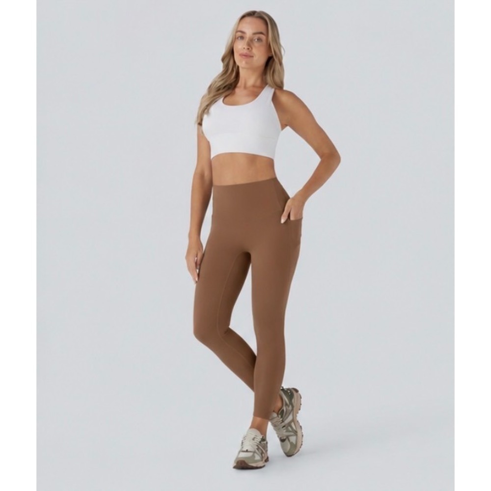 NWT‎ Halara Womens High Waisted Sculpt 7/8 Leggings w/ Pockets Tan Brown Size M